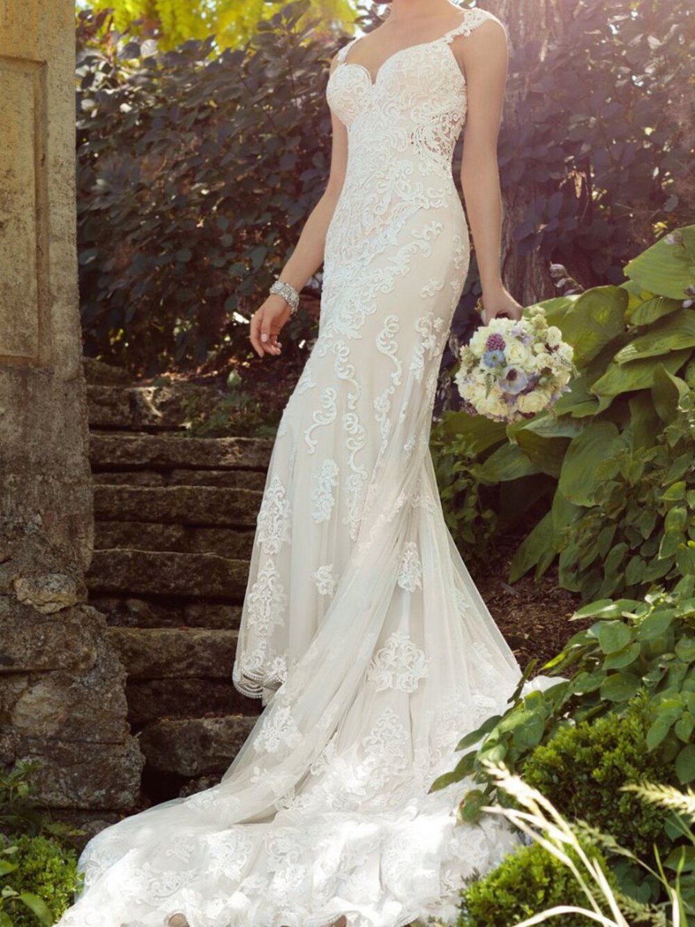 Ivory Wedding Dress Size 6, Essence of Australia